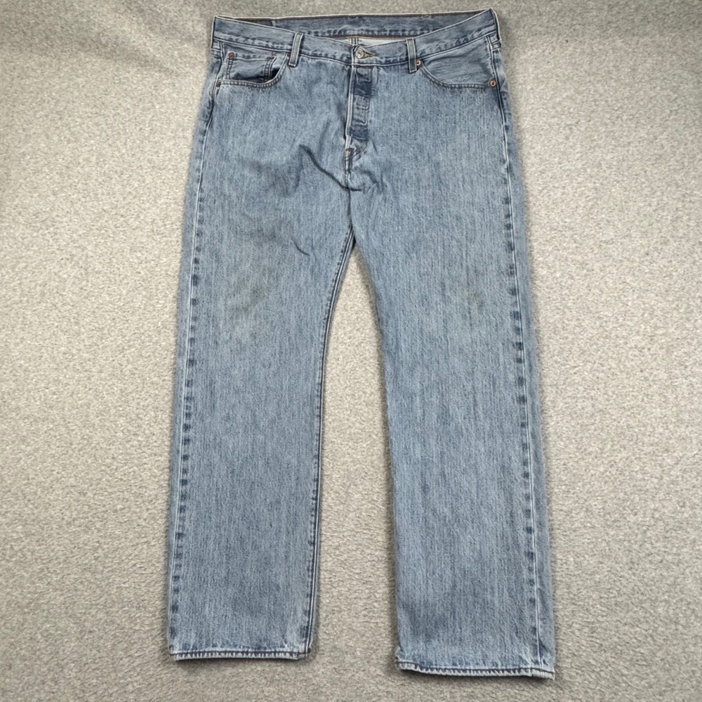 Levis 501 Original Fit Jeans Mens 40x32 Light Wash Blue Straight Leg Button Fly
